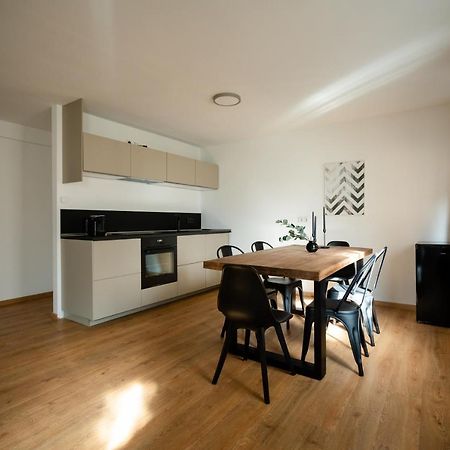 דיסלדורף Oldtown Studio Apartment With 2 Bathrooms מראה חיצוני תמונה
