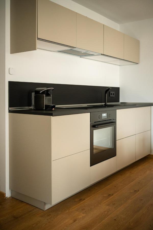 דיסלדורף Oldtown Studio Apartment With 2 Bathrooms מראה חיצוני תמונה