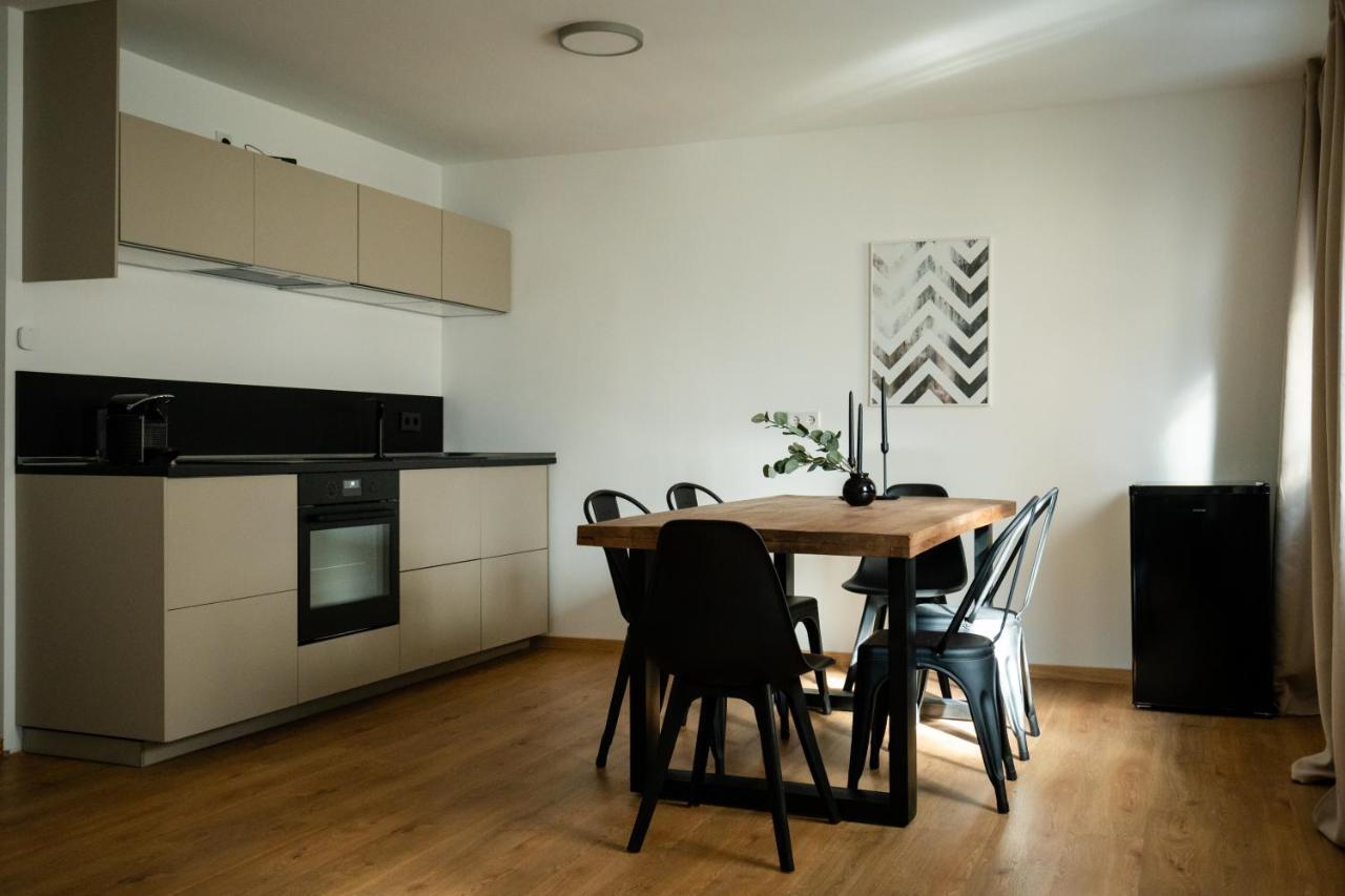 דיסלדורף Oldtown Studio Apartment With 2 Bathrooms מראה חיצוני תמונה