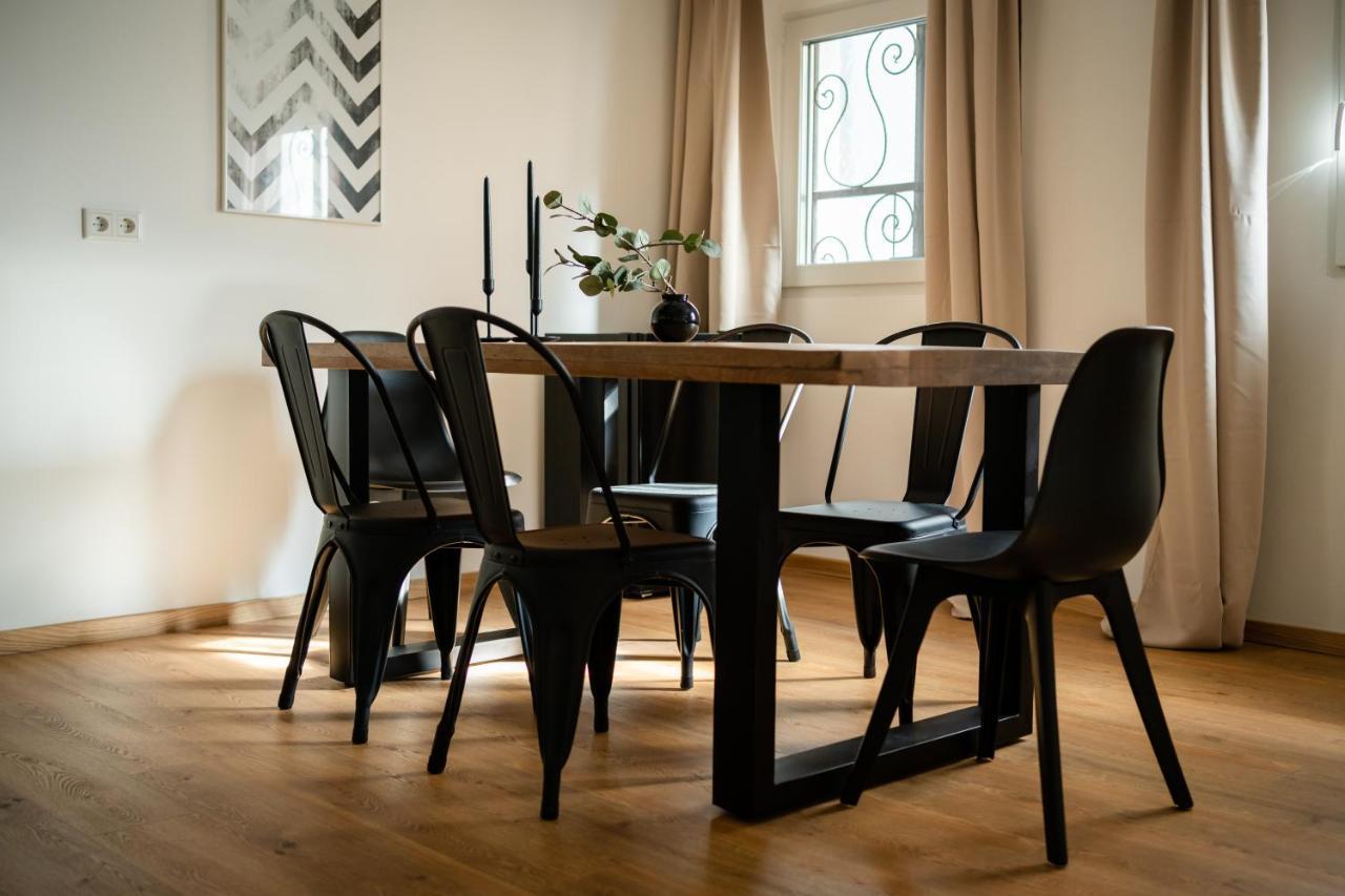 דיסלדורף Oldtown Studio Apartment With 2 Bathrooms מראה חיצוני תמונה